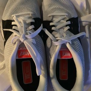 Brand new nike flex trainer 8